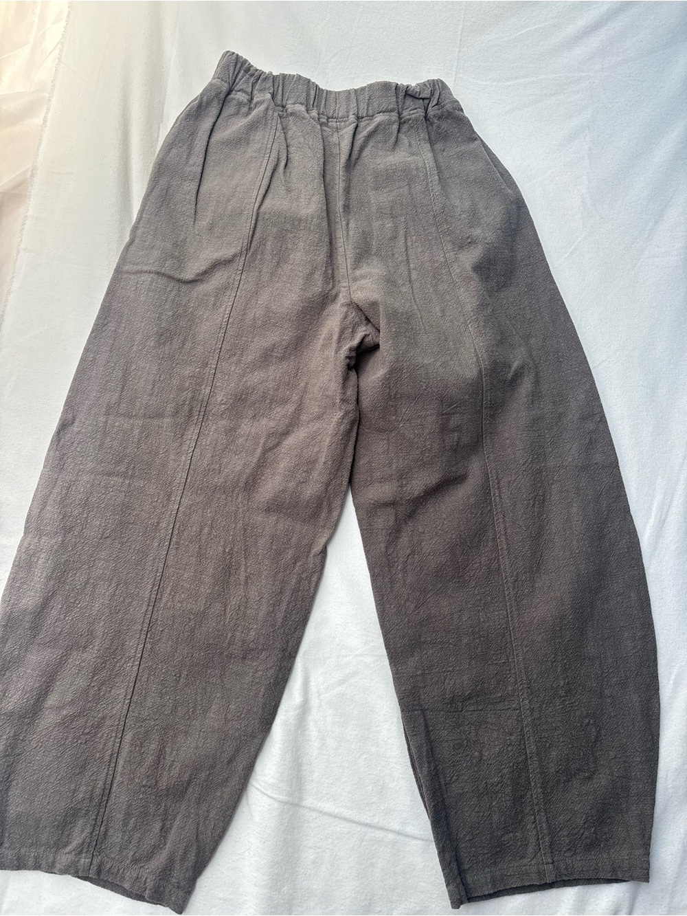 Relaxed Wide-Leg Balloon Pants in Charcoal - Picture 7 of 9